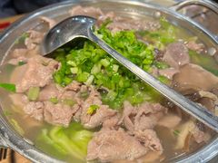 跷脚牛肉小锅-肖四女乐山跷脚牛肉(世博源店)