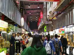 -海口骑楼小吃街