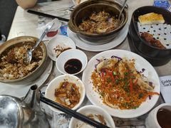 -尝囍煲仔小菜