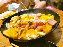万记特色酸辣粉-万记麻辣烫国展总店