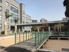 -上海第二工业大学(金海路校区)