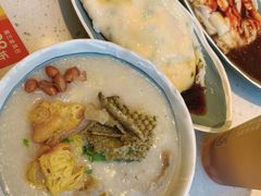 金牌荔湾艇仔粥-华辉拉肠(宝华店)