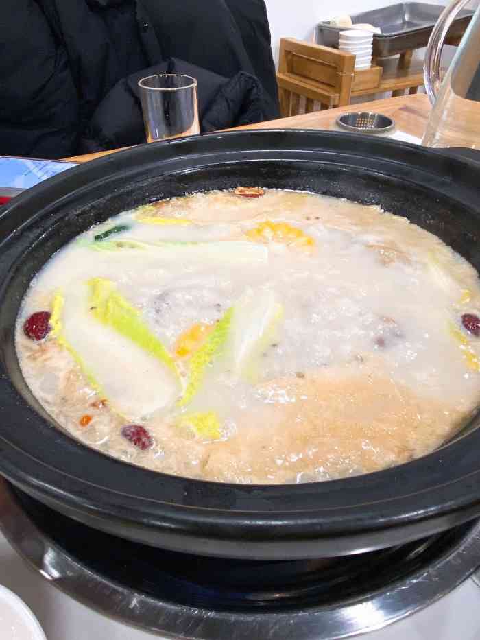 好彩猪肚鸡火锅(天泽街店)-"男友点名想吃猪肚鸡 就来了他一直看好的