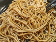 葱油拌面-大龙汤包