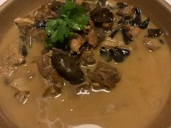 小鸡炖榛蘑-止观小馆·辽河口渔家菜(王府井店)