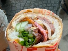 -Bánh Mì Huynh Hoa