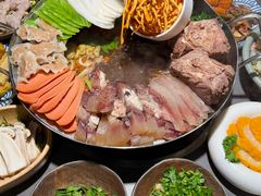-楠小云·云南鲜菌·鲜牛自助火锅(九眼桥店)