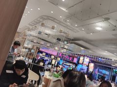 大堂-奈雪的茶(湖滨银泰in77C区PRO店)