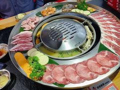 -哈哈碳都·牛肋条无限自助烤肉(宝龙店)