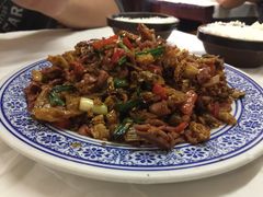 白辣椒炒鸡胗-新新湘菜馆(新中街二条店)