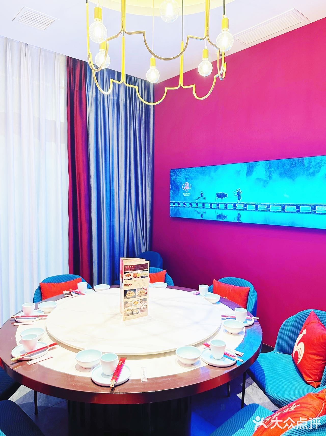 西安也有📍有红鸡毛店啦！！！