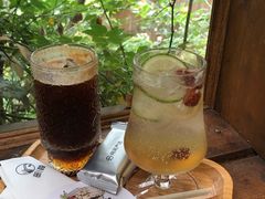 菠萝话梅气泡水-邮葭