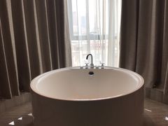 -深圳罗湖东门步行街亚朵X酒店