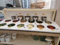 自助调料区-三头牛·潮汕牛肉生蚝火锅 (夏湾店)