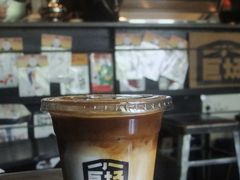 -小巨场咖啡