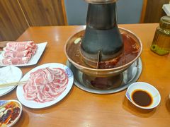 -楼外楼大刀肉传统火锅居(博学路店)