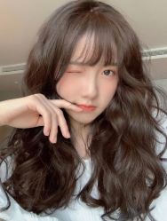 -BULB STUDIO 巴柏明星发型工作室