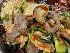 -周良天山牛杂城(天山路总店)