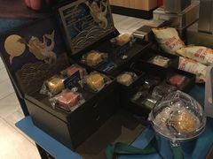 -星巴克臻选(莘庄仲盛店)