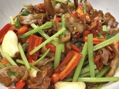 土芹菜炒腊肠-农耕记·湖南土菜(halo广场店)