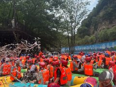 -尧山大峡谷漂流