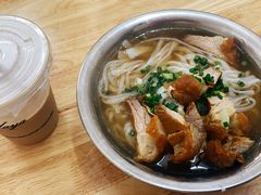 -电厂猪脚粉快餐店