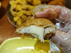 -BHC炸鸡(明洞总店)