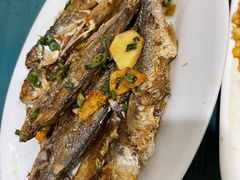 香煎杂鱼-电白鸭粥店(下沙二坊88号店)