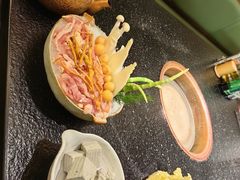 -得意咚瓜·顺德鱼生·冬瓜火锅(深圳首店)