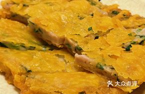 Crispy Pork Dumplings