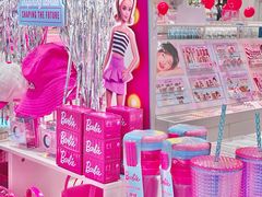 -名创优品(北京新中关购物中心地铁层店)