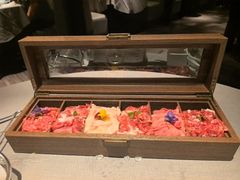 -左庭右院鲜牛肉火锅黑金店(陆家嘴中心店)