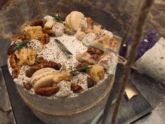 奥利奥马卡龙淡奶油蛋糕-小苍兰风铃草蛋糕甜品(沈阳店)