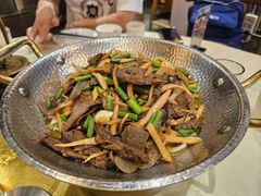 -帅巴人舅母子腊蹄民俗村