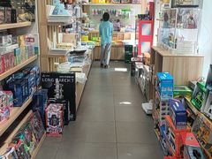 -新华传媒教材书店(中山南二路)