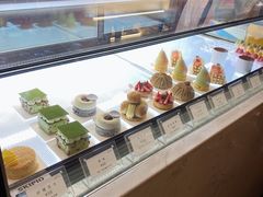 面包甜点陈列柜-丘中有甜(乐清·江南里店)