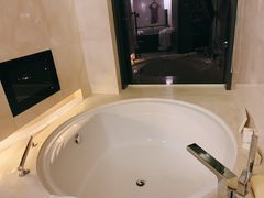 -舟山希尔顿酒店