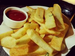 -WOLFGANG PUCK KITCHEN & BAR(迪士尼小镇店)