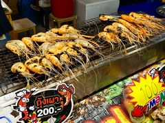 -席娜卡琳火车铁道夜市