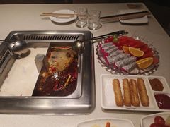 -海底捞火锅鲜切牛肉主题店(长寿路店)