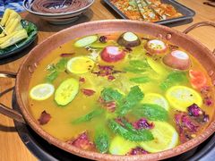 -洱火云南酸菜牛肉火锅(石景山当代商城店)