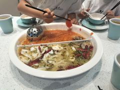 -姚姚酸菜鱼(五象万象汇店)