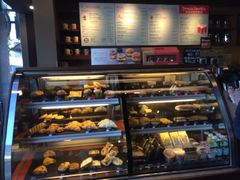 面包甜点陈列柜-星巴克(广州淘金路店)