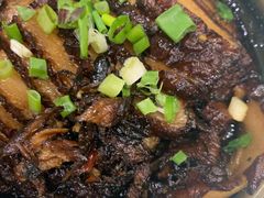 梅菜扣肉-俏湘私房菜(国贸店)