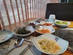 -唯成•韩国炭火烤肉 유성고기