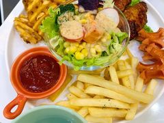 -丽莎沙拉轻食餐厅(国贸店)