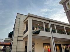 -王府井奥莱临潼小镇(临潼店)