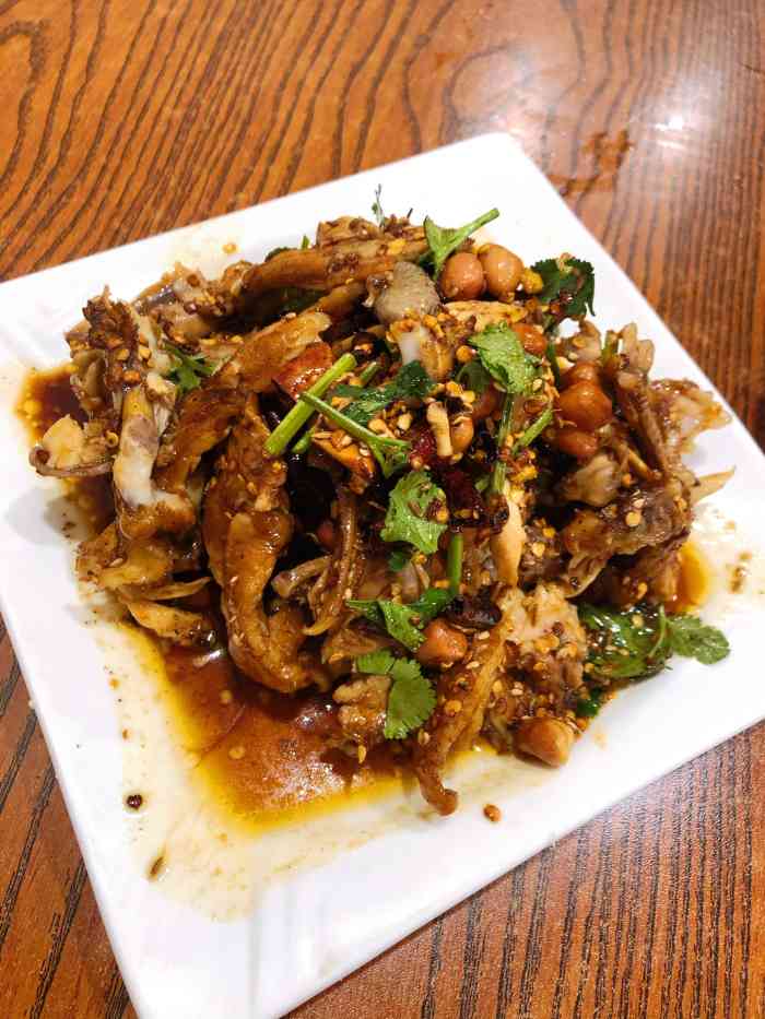 辣烫炒面前几天去吃感觉口味一般了很多没有以前好吃结帐的时候说我们