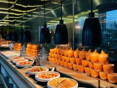 自助取餐区-大中华希尔顿酒店-念自助餐·嗨啤·小龙虾