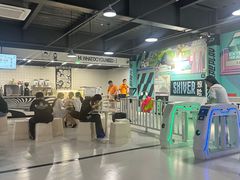 -极限PLAY运动娱乐新世界·团建派对表演休闲馆·室内高空游乐园
